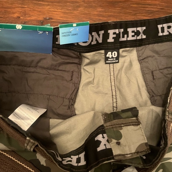 NWT Iron Twill Cargo shorts Size 40 Camo - Picture 6 of 8